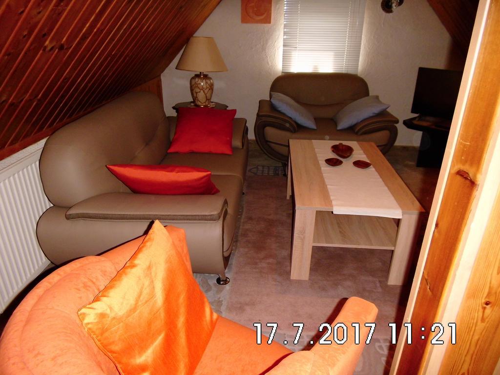 Ferienappartement Obrigheim Mosbach  Exteriör bild
